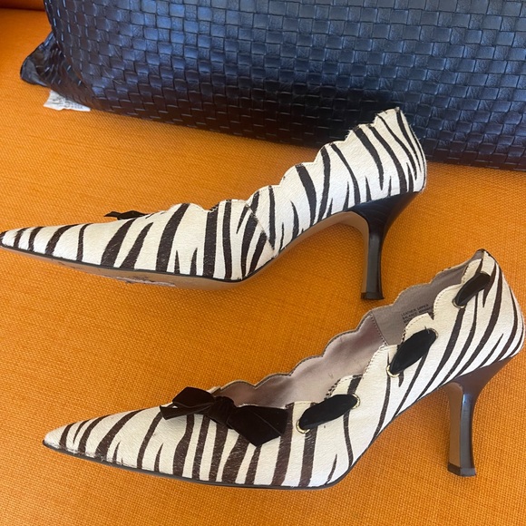 BLACK & WHITE ZEBRA PRINT SHOES